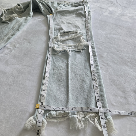 We The Free Loose Straight Leg 26 Women's Light Wash Distressed Raw Hem - Picture 11 of 13